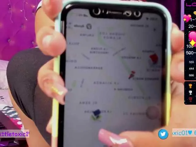 Live sex webcam photo for LittleToxic #272213688