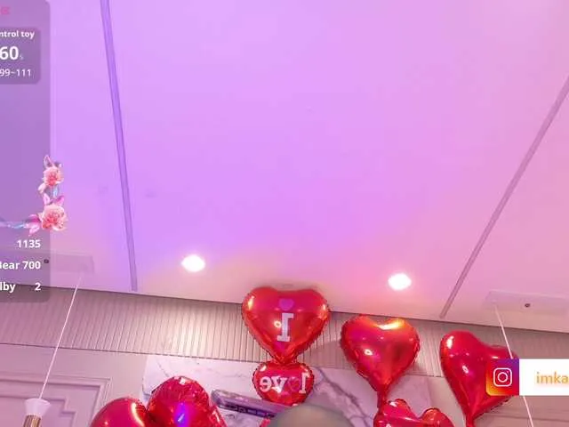 Live sex webcam photo for LittleToxic #291937227