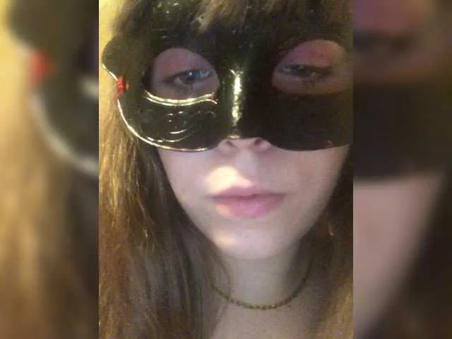 Live sex webcam photo for Littlegirl21 #272037293