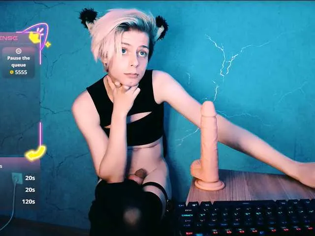 Live sex webcam photo for Littlepinkcat #293912638