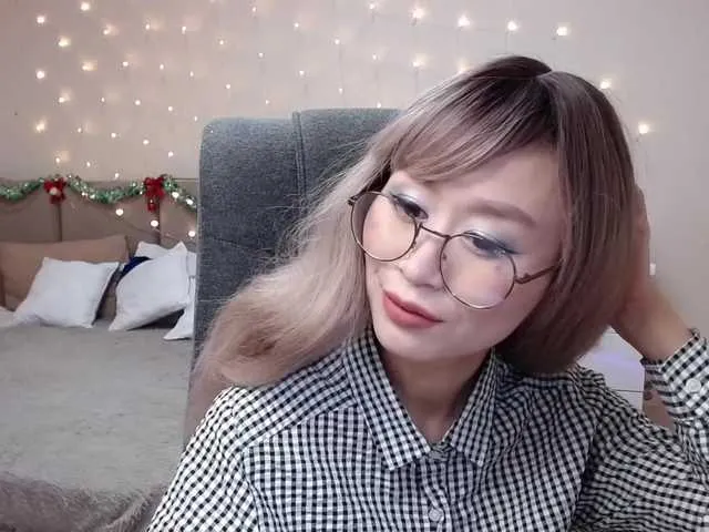 Live sex webcam photo for LiuSeon #271774552