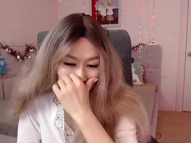 Live sex webcam photo for LiuSeon #271976424