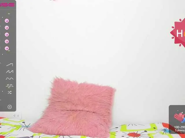 Live sex webcam photo for LiveRebecca #273993969