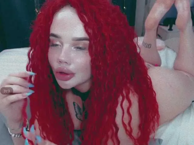 Live sex webcam photo for LiyaMensi #273815587