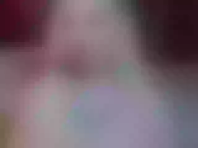 Live sex webcam photo for LiyaMensi #276173752