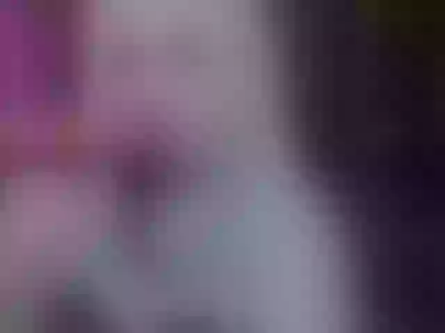 Live sex webcam photo for LiyaMensi #276345619