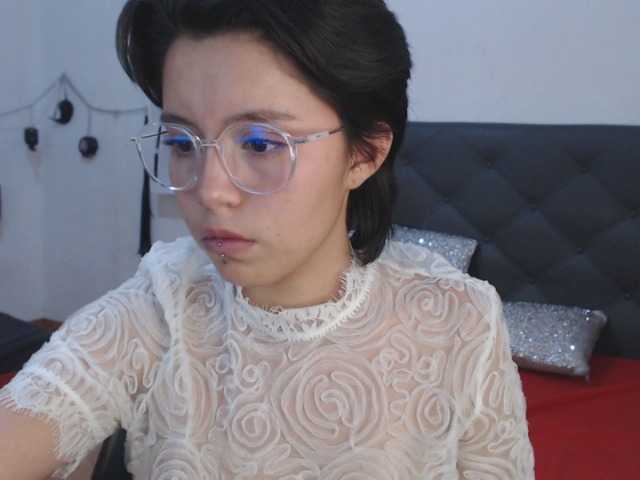 Live sex webcam photo for Liz-Freya #277542917