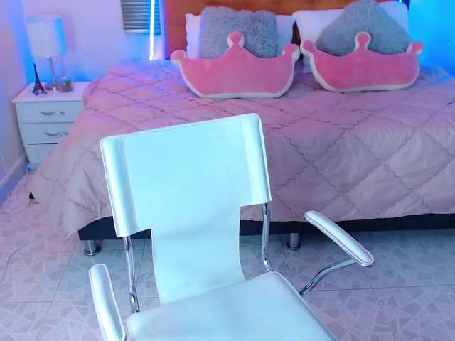 Live sex webcam photo for Liz-bohemia #272924925