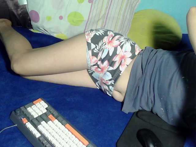 Live sex webcam photo for LizBeth23 #291947678