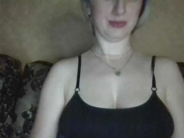 Live sex webcam photo for LizBetty #290326444