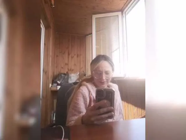 Live sex webcam photo for LizBetty #291587156