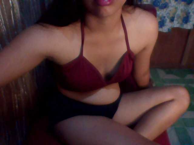 Live sex webcam photo for LizPrettyASia #272351153