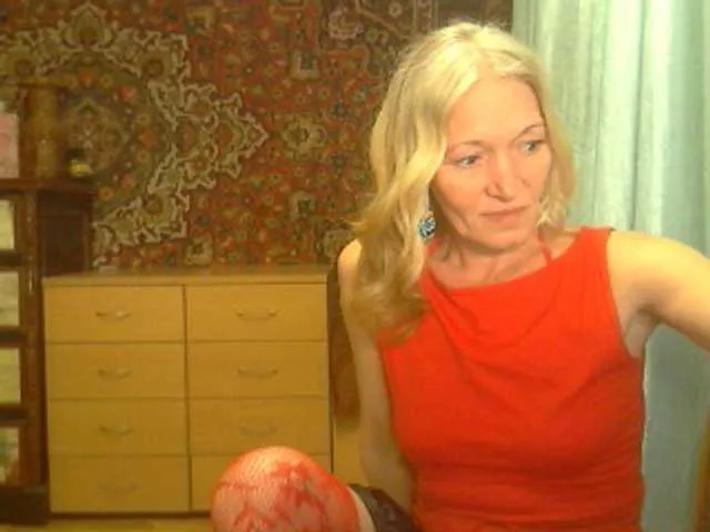 Live sex webcam photo for LizSage #272598363