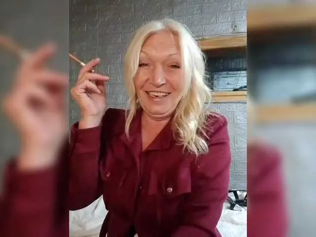 Live sex webcam photo for LizSage #291448872