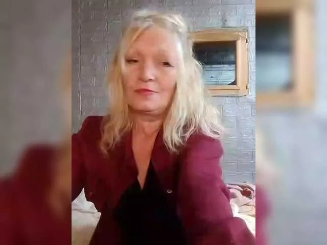 Live sex webcam photo for LizSage #291809330