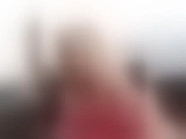 Live sex webcam photo for LizSage #293938135