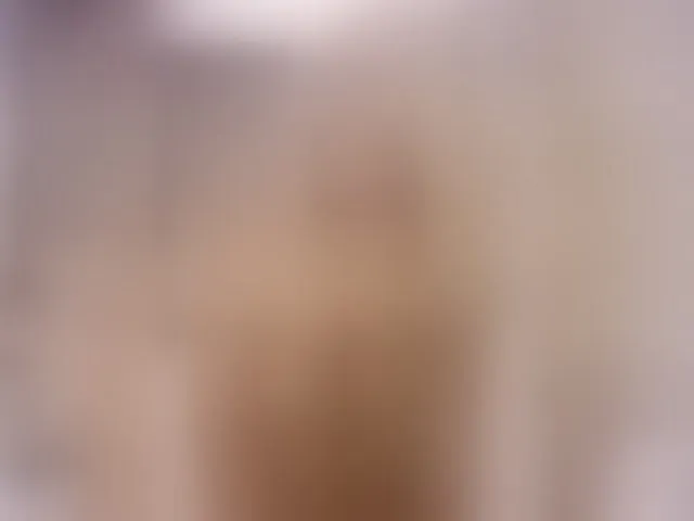 Live sex webcam photo for LizSage #294235485