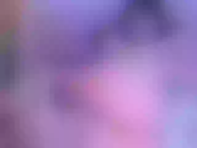 Live sex webcam photo for LizSheibaum #290761507