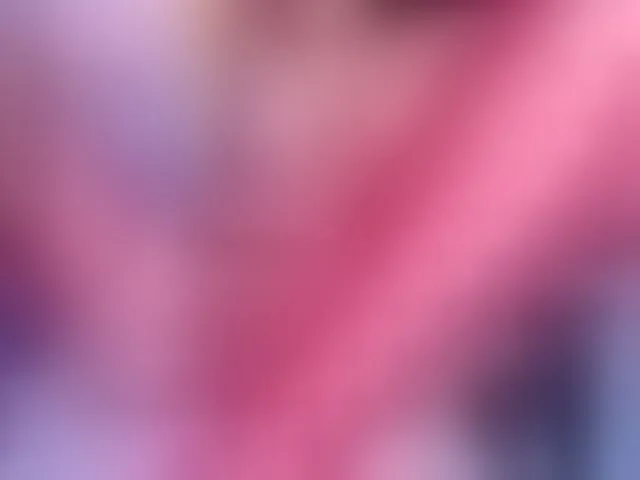 Live sex webcam photo for LizSheibaum #291170607