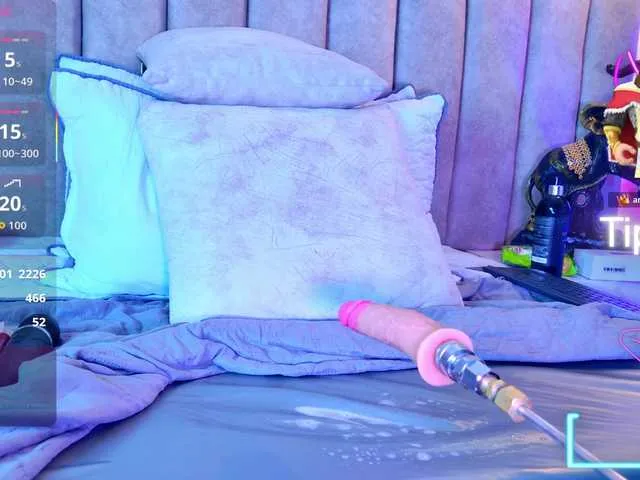 Live sex webcam photo for LizSheibaum #292238483
