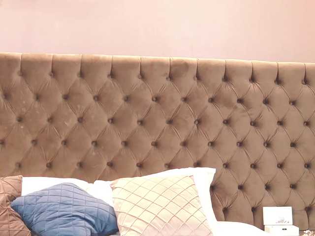 Live sex webcam photo for LizSomerset #276809021