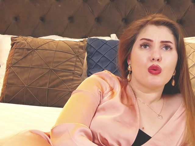 Live sex webcam photo for LizSomerset #277138503