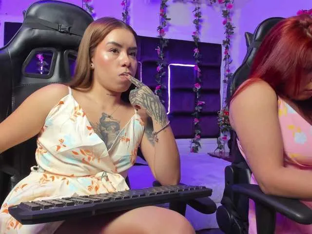Live sex webcam photo for LizaAndCharlottt #291139532