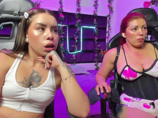 Live sex webcam photo for LizaAndCharlottt #291806490