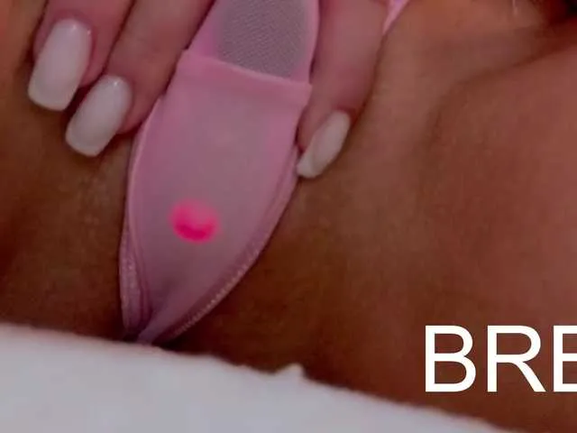 Live sex webcam photo for LizaBest #291000287