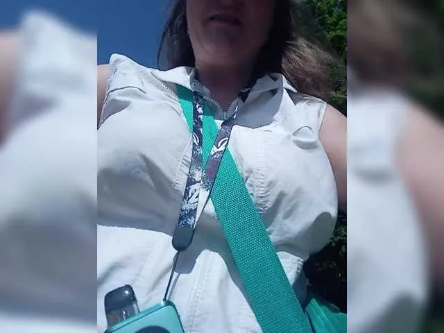 Live sex webcam photo for LizaCakes #291199027