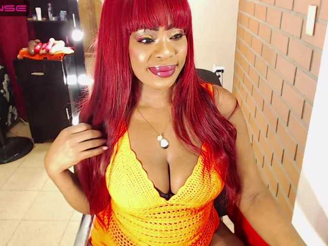 Live sex webcam photo for LizaDouson #275503749