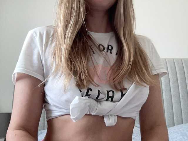 Live sex webcam photo for LizaFlower1 #290607490