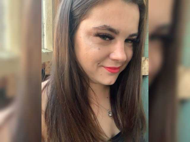 Live sex webcam photo for LizaHot #275745010