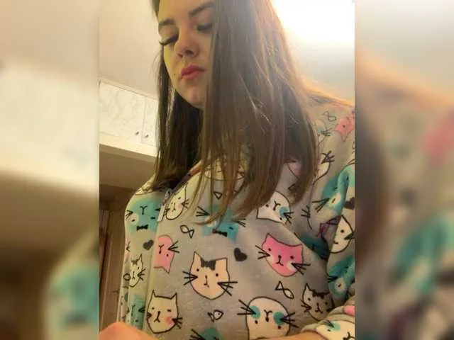 Live sex webcam photo for LizaHot #275773365