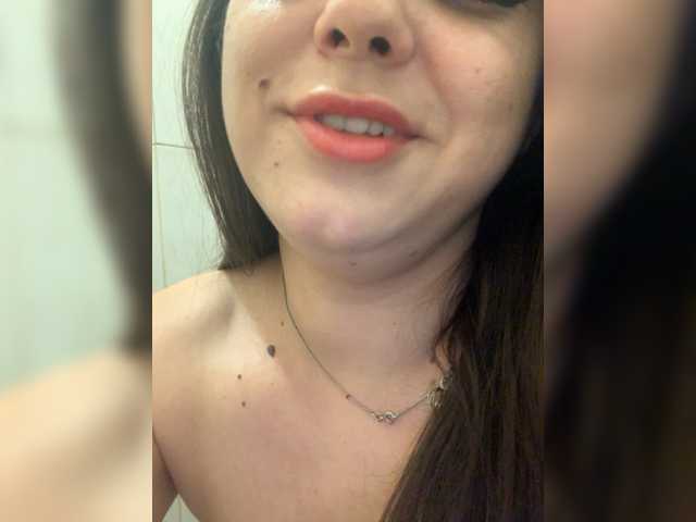 Live sex webcam photo for LizaHot #276109586