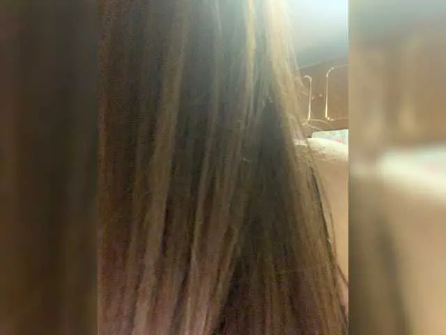 Live sex webcam photo for LizaHot #276206732