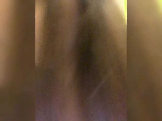 Live sex webcam photo for LizaHot #276637168