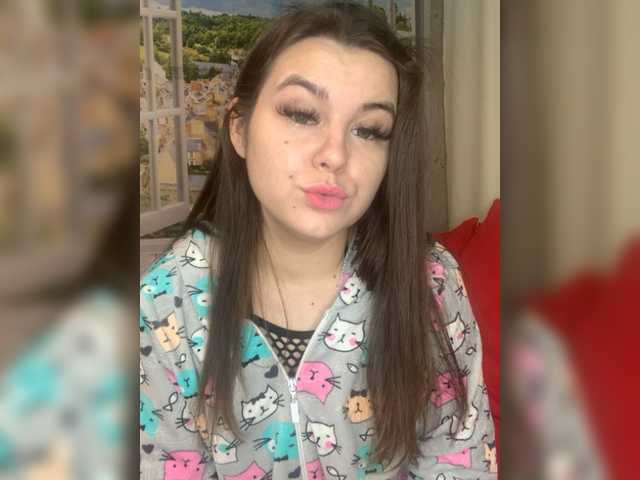 Live sex webcam photo for LizaHot #276790981