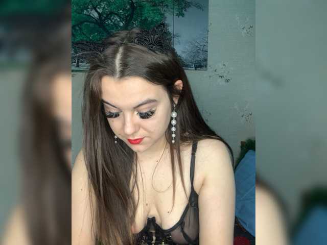 Live sex webcam photo for LizaHot #277154692