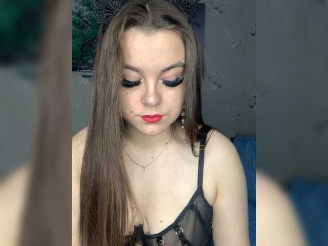 Live sex webcam photo for LizaHot #277277351