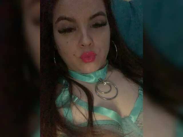 Live sex webcam photo for LizaHot #277396671