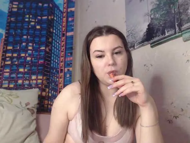 Live sex webcam photo for LizaHot #290719237