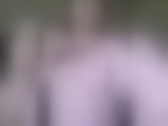 Live sex webcam photo for LizaLuxer #293369805