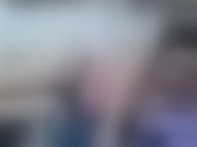 Live sex webcam photo for LizaMae302 #294007457