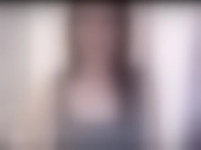 Live sex webcam photo for Lizagreii #293780777
