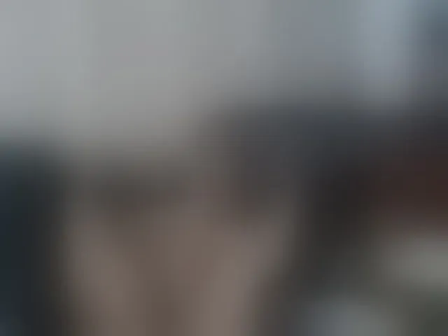 Live sex webcam photo for Lizcutie1 #293714737