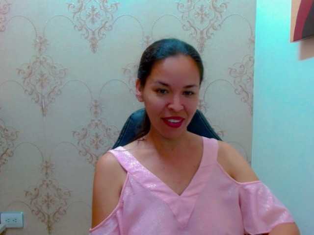 Live sex webcam photo for LizethBels #275975723