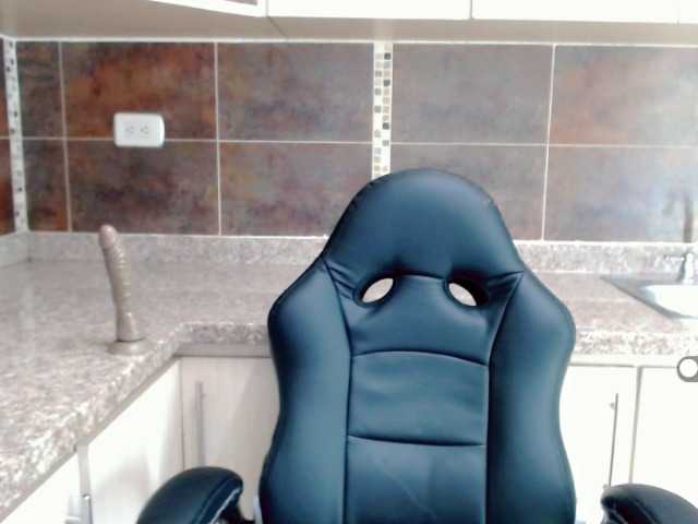 Live sex webcam photo for LizethBels #276115632