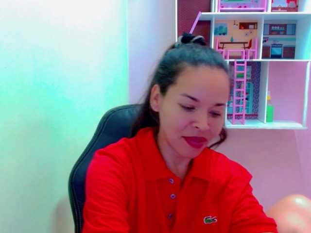 Live sex webcam photo for LizethBels #276392699