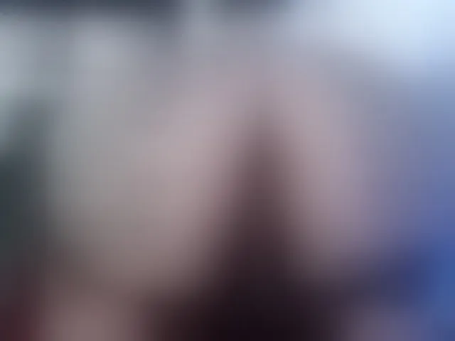 Live sex webcam photo for Lizhot2305 #294101938